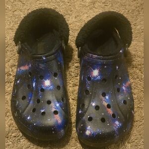 Crocs unisex-adult Baya Lined Clog | Fuzzy Slippers